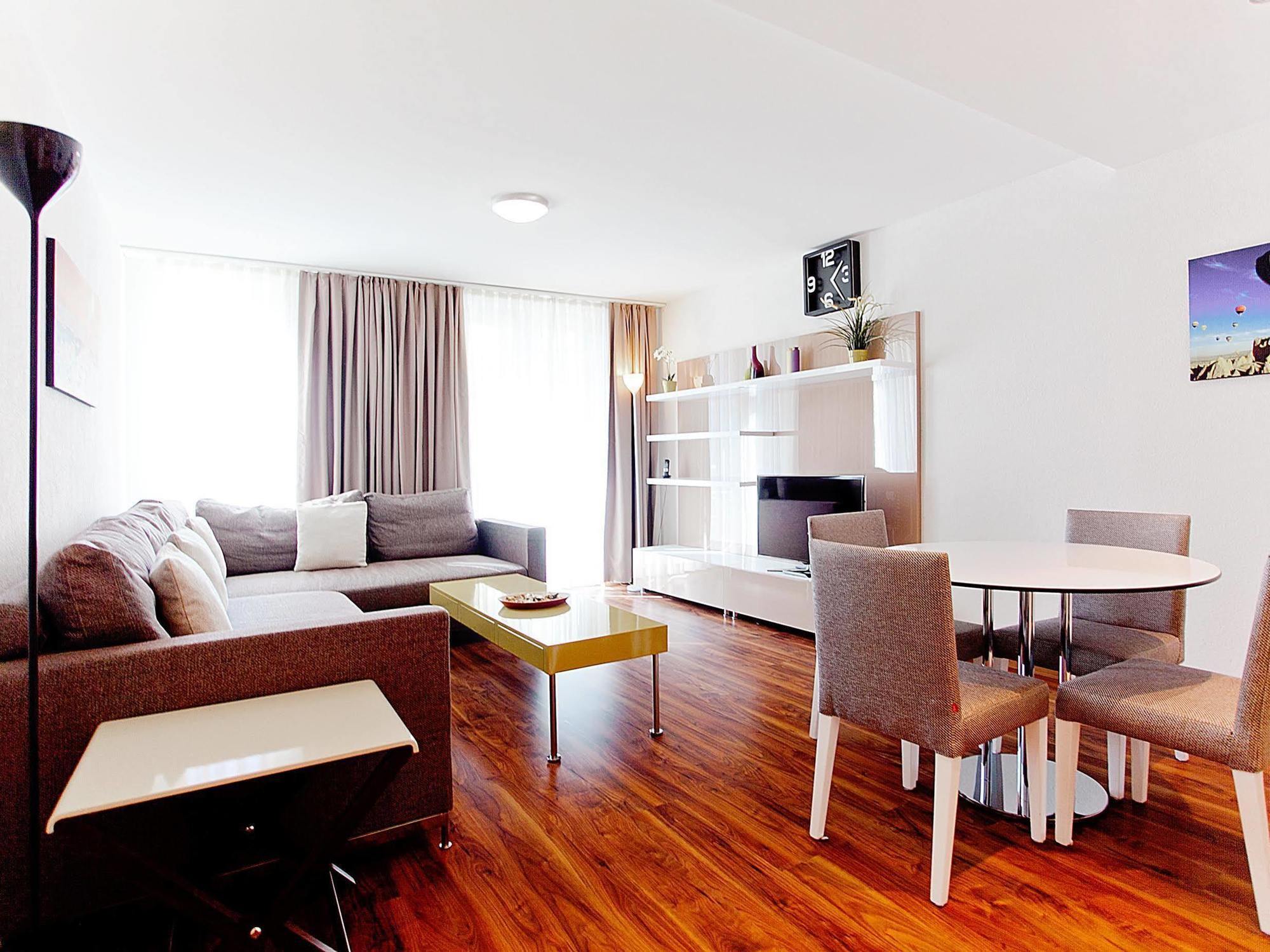 Premium Apartments By Livingdowntown Zürich Exteriör bild