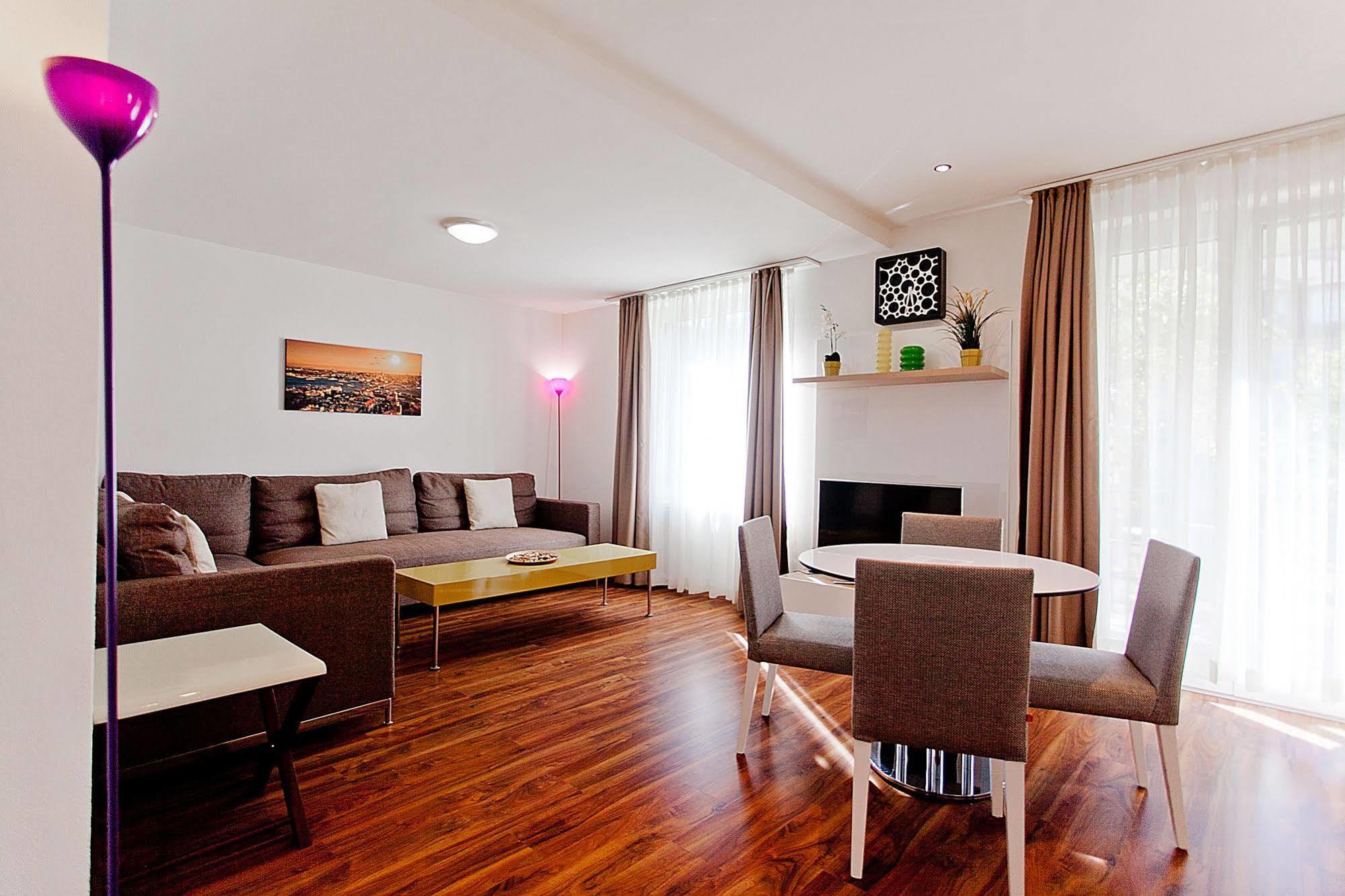 Premium Apartments By Livingdowntown Zürich Exteriör bild