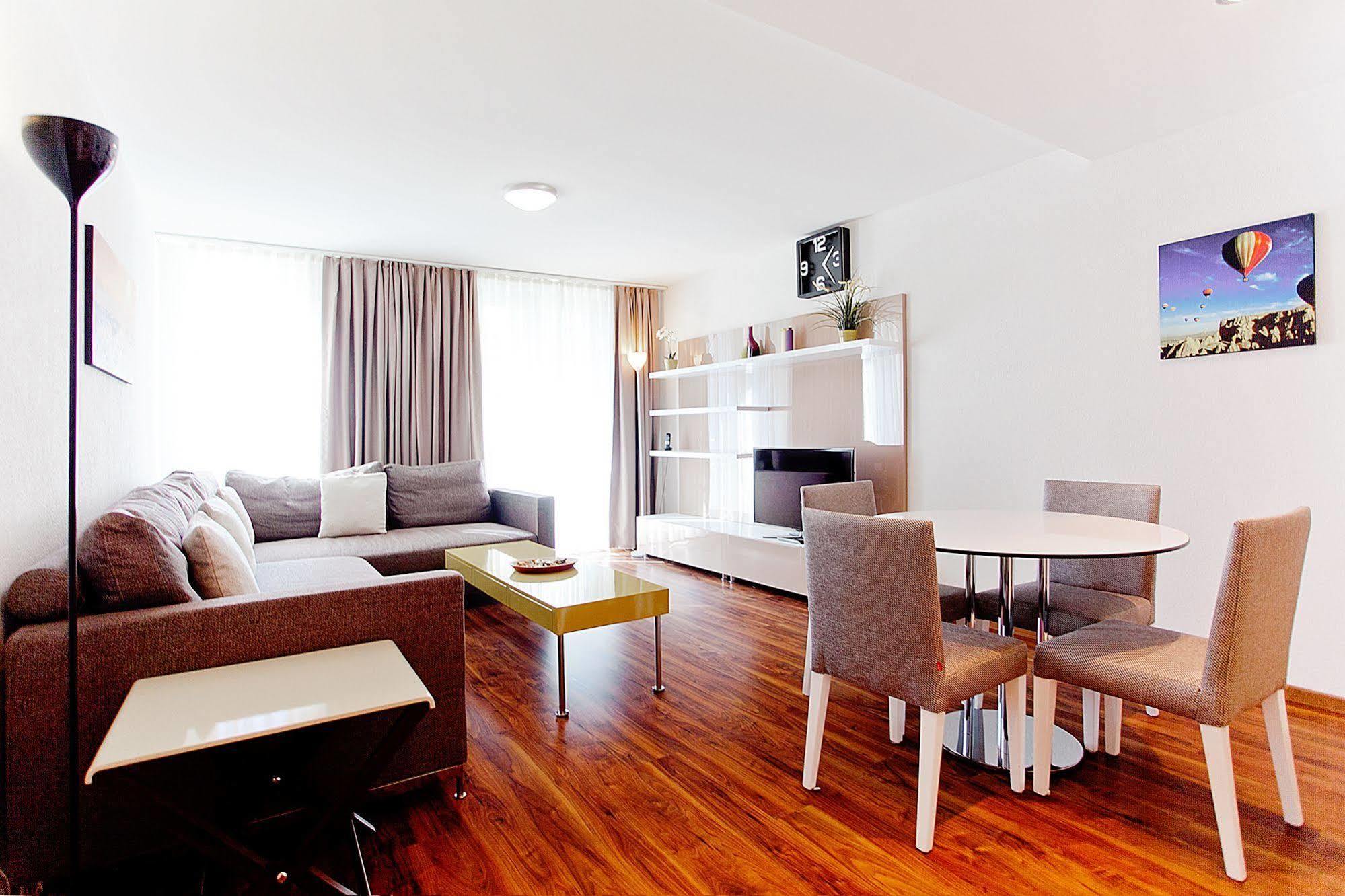 Premium Apartments By Livingdowntown Zürich Exteriör bild